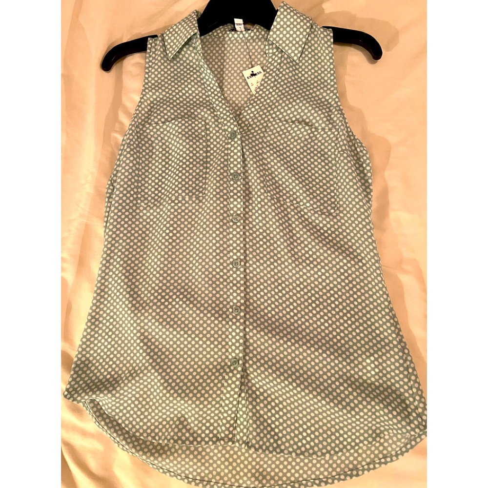 BNWT.  Mint green polka dot tank top.  XS